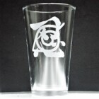 持込みのデータを大人気のクラフトビアグラスに彫刻