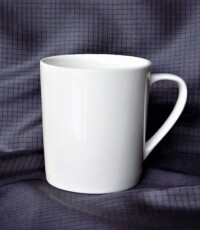 磁器マグカップB<br>
径8.0㎝前後 高9.0㎝前後<br>
アイボリー系,容量310㏄位<br>
加工費込み(着色有)<br>
3500円<br>
<br>
<center><a href="https://www.kobo-abe.com/order?product=%E7%A3%81%E5%99%A8%E3%83%9E%E3%82%B0%E3%82%AB%E3%83%83%E3%83%97B" target="_blank" rel="noopener noreferrer"><img border="0" src="https://www.kobo-abe.com/wp-content/uploads/2016/10/order-or200.png" width="180px" alt=""></a></center>
<br>
<br>