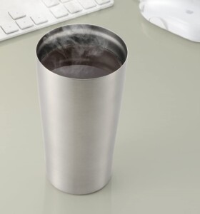 大人気ステンレス真空断熱タンブラー<br>430ml(紙箱入り)径73mm H151mm<br>
<span style="color: #ff0000;">新入荷 4280円</span>(加工費込)<br><br>中身は熱くても持つ手は熱くなりません<br>
<center><a href="https://www.kobo-abe.com/order?product=%E3%82%B9%E3%83%86%E3%83%B3%E3%82%BF%E3%83%B3%E3%83%96%E3%83%A9%E3%83%BC%E3%80%80%E5%9F%BA%E6%9C%AC%E5%8A%A0%E5%B7%A5%E8%B2%BB%E8%BE%BC%E3%81%BF4280%E5%86%86" target="_blank" rel="noopener noreferrer"><img border="0" src="https://www.kobo-abe.com/wp-content/uploads/2016/10/order-or200.png" width="180px" alt=""></a></center>
<br>
<br>