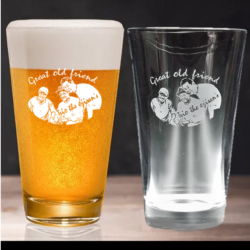 ビール好きにはたまらないでかいグラスです。もちろんソーダ割ドリンクにも大人気。また麦茶やウーロン茶などもたっぷり入ります。持込み自作デザインも彫刻可能です。正真正銘のオリジナルグラスが出来上がりますよ!<br><br>