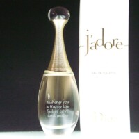 DIORジャドール オードゥ パルファン メッセージに感謝を込めてプレゼントに<br>
</br>